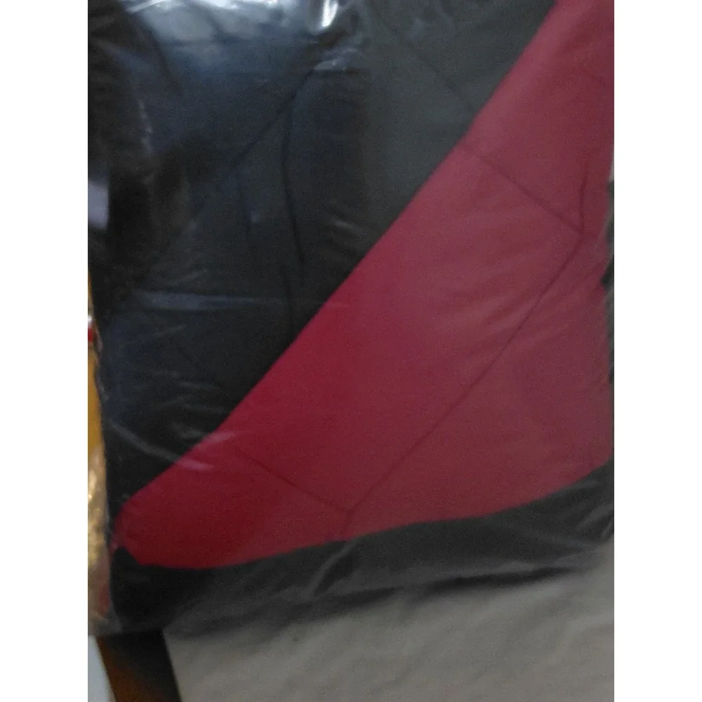 Basic Beyond Full/Queen Reversible Comforter Black Red 88x92 New
